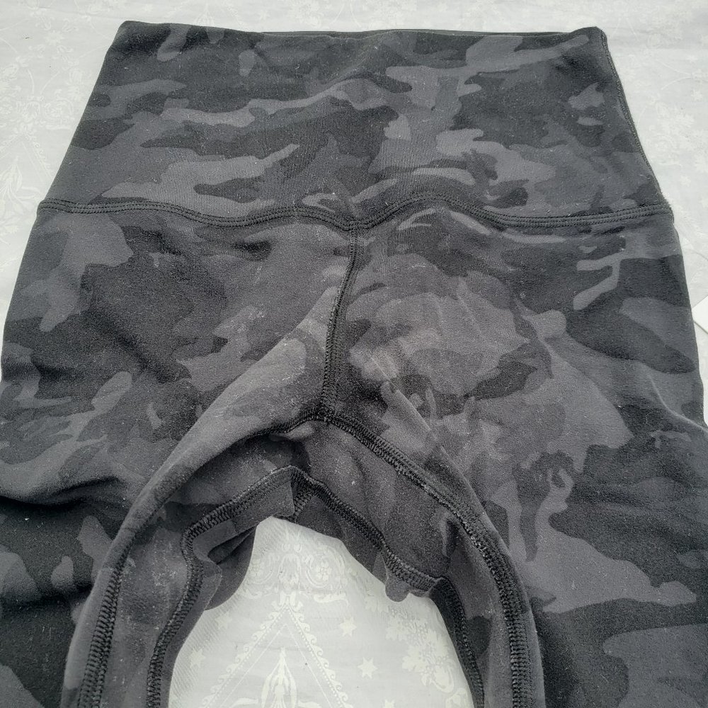 Lululemon Align Pant 28" - Incognito Camo Multi Grey (ICMI) - Size 2 & 4 - Picture 3 of 16